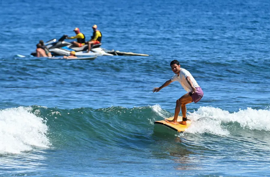 Cours de surf avec analyse vidéo à La Réunion