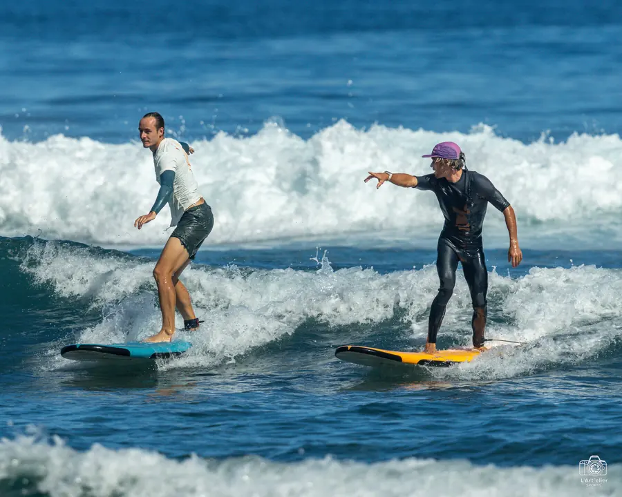 Cours de surf avec un moniteur diplômé à La Réunion